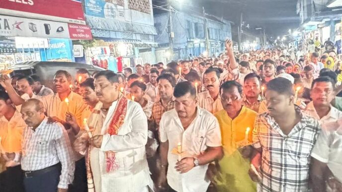 Thousands of Congress workers hold candlelight march in Goalpara, demand justice for Zubeen Garg