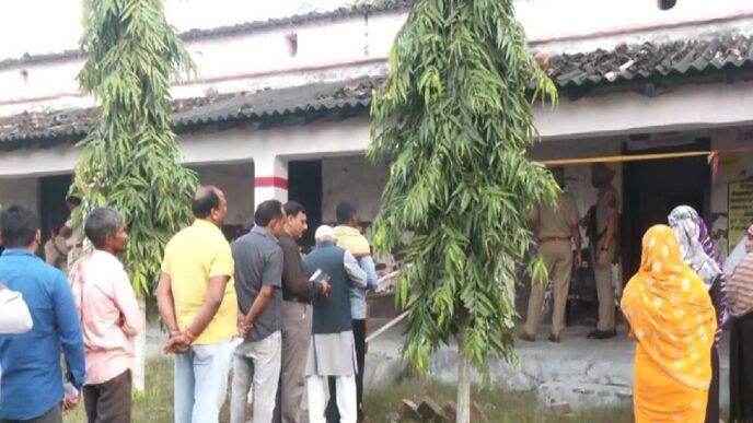 Bihar begins first phase of polls: Big names, old rivalries and Bahubalis in spotlight