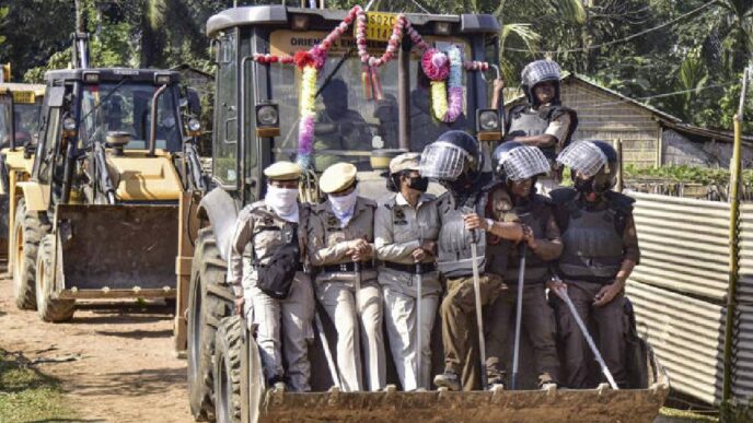 Lutumari eviction push intensifies, 1,700 families forced out