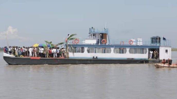 Ferry services between Guwahati and North Guwahati suspended due to dense fog